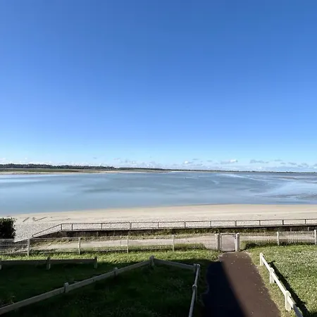 L'echappee Baie Апартаменты Ле-Кротуа