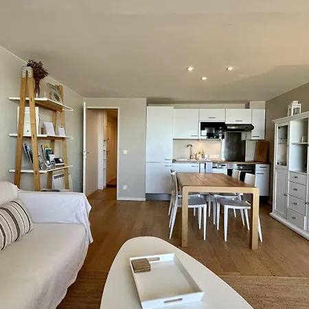 L'echappee Baie Ле-Кротуа